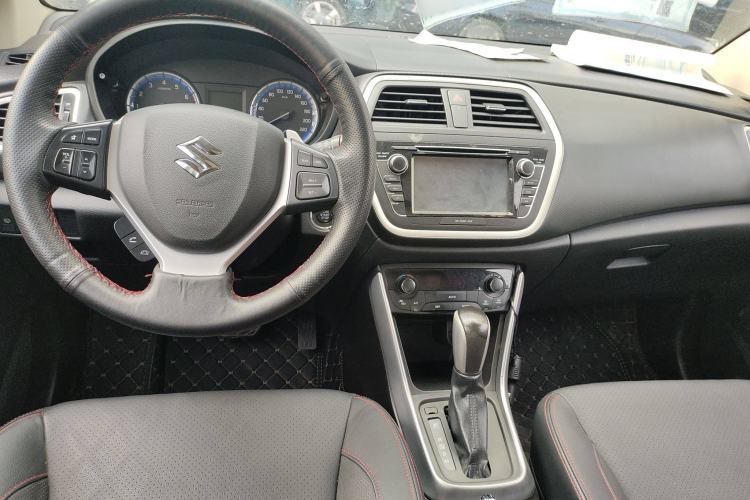 Used Suzuki S-Cross 2015 1.6L CVT Two-Wheel Drive Elite Version
