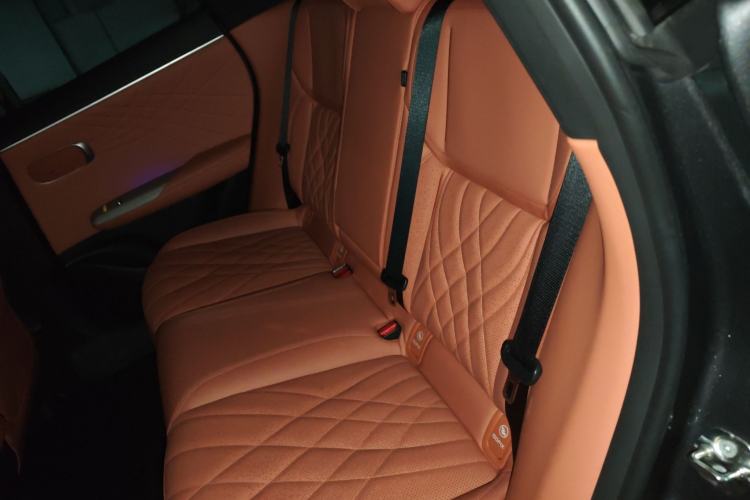 Used  S07 2023 200Max Range-Extended Version