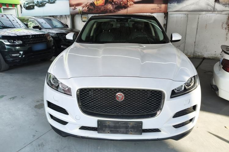 Used Jaguar F-PACE 2018 2.0T Two-Wheel Drive Urban Deluxe Edition
