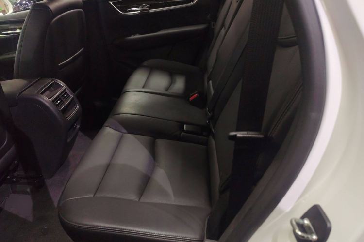 Used Cadillac XT5 2018 25T Luxury Model
