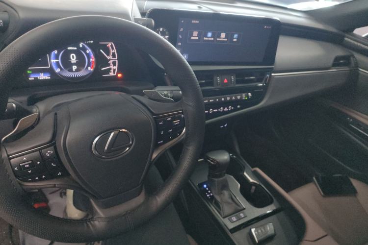 Used Lexus ES 2022 200 Excellence Edition