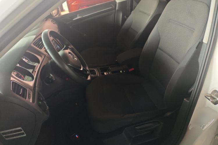 Used Volkswagen Golf 2015 1.6L Automatic Comfort Model
