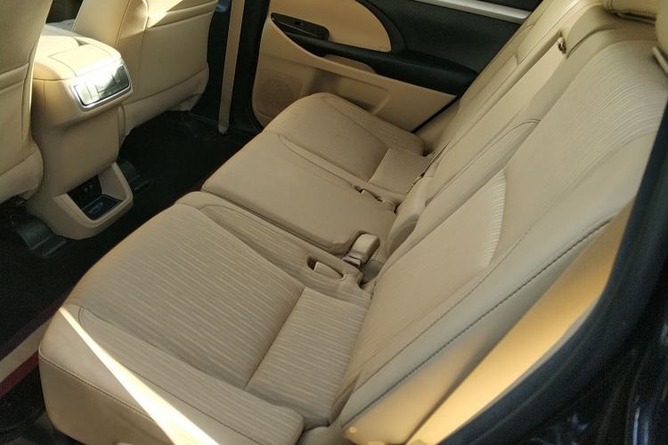 Used Toyota Highlander 2018 2.0T Two-Wheel Drive Elite Edition 5 Seats Emission Standard China V