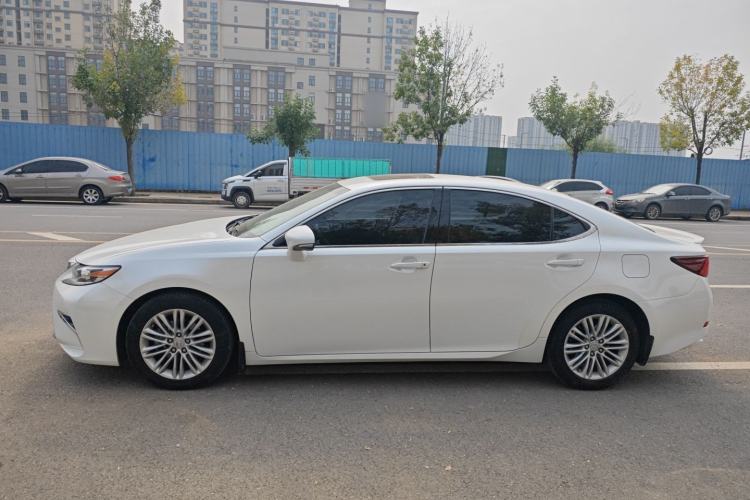 Used Lexus ES 2015 200 Elite Edition
