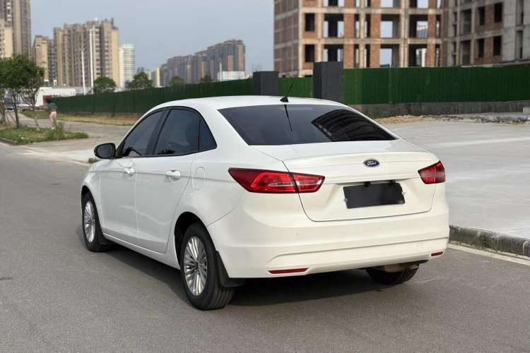 Used Ford Escort 2015 1.5L Automatic Comfort Model
