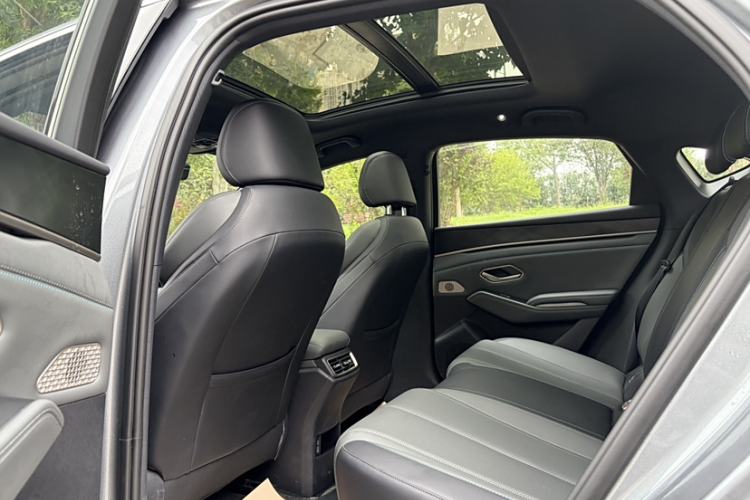 Used BYD Qin L 2025 DM-i Smart Drive 120KM Leading Model
