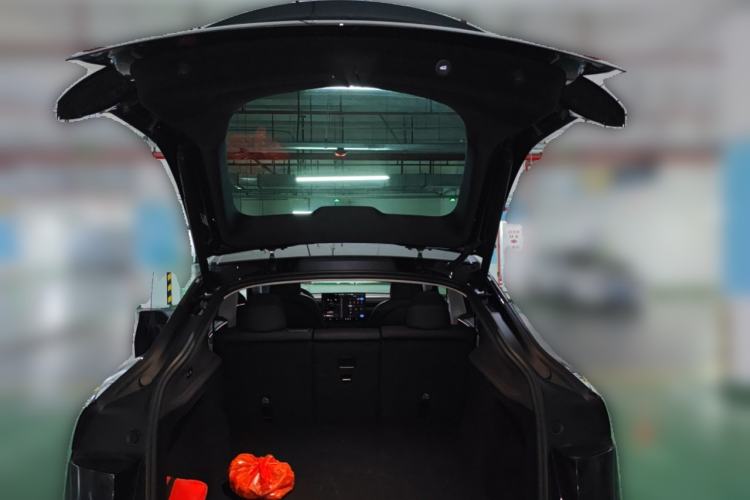 Used Tesla Model Y 2025 Rear-Wheel Drive First Edition