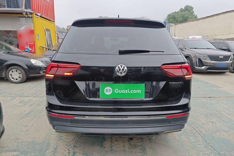 Used Volkswagen Tiguan L 2017 380TSI Automatic All-Wheel-Drive Luxury Edition
