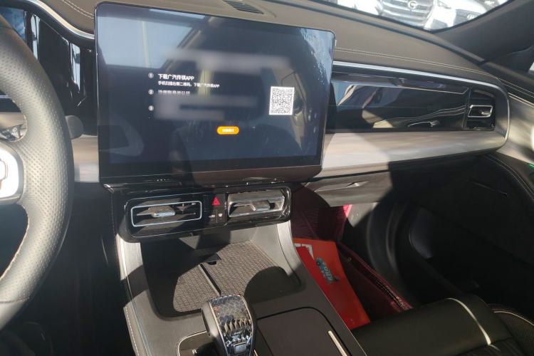 Used GAC Trumpchi GS8 2024 Linghang Series 2.0 TGDI Two-Wheel Drive Luxury Smart Connectivity Version