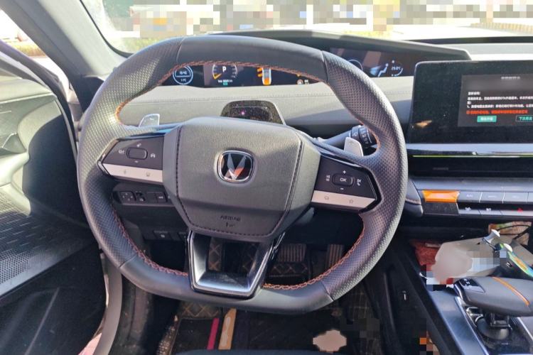 Used Changan UNI-V 2022 1.5T Prestige Version
