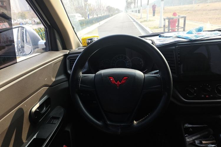 Used Wuling Hongguang V 2022 1.5L Enjoy Edition Electric-Powered LAR
