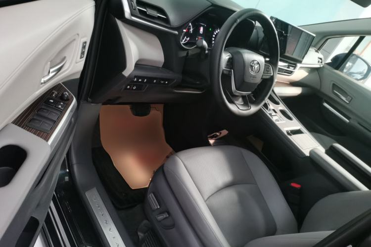 Used Toyota Granvia 2023 2.5L Hybrid Prestige PLUS Edition