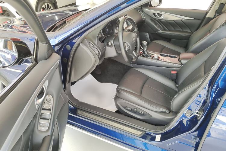 Used Infiniti Q50L 2016 2.0T Enjoyment Edition
