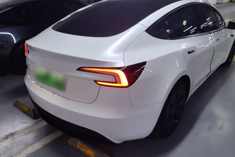 Used Tesla Model 3 2023 Rear-Wheel-Drive Version
