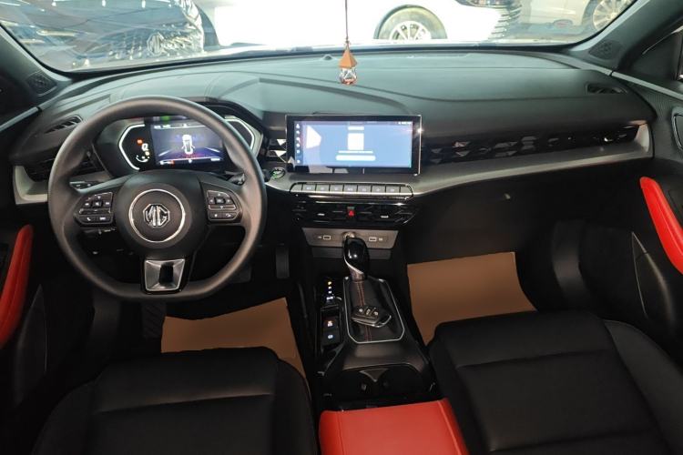 Used MG 5 2023 180 DVVT CVT Luxury Edition
