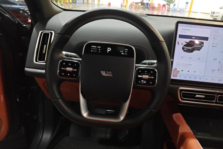 Used Li Auto L8 2023 Pro Model
