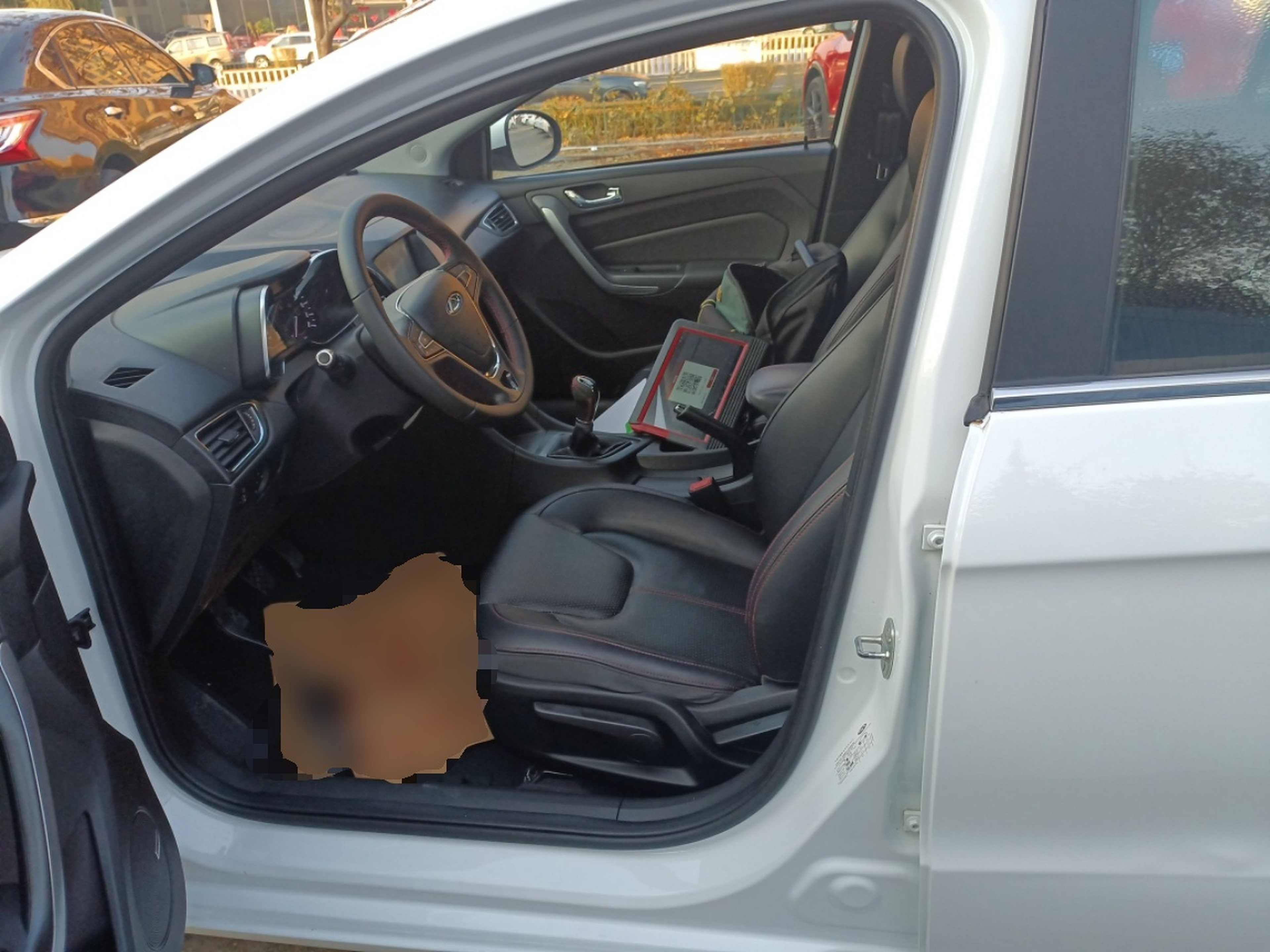 Переднее сиденье в автомобиле