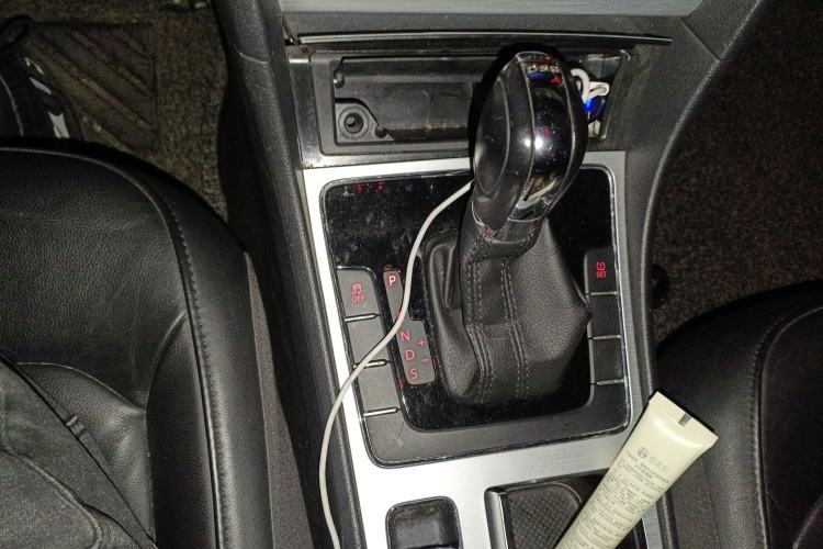 Used Volkswagen Passat 2014 1.8TSI DSG Luxury Edition
