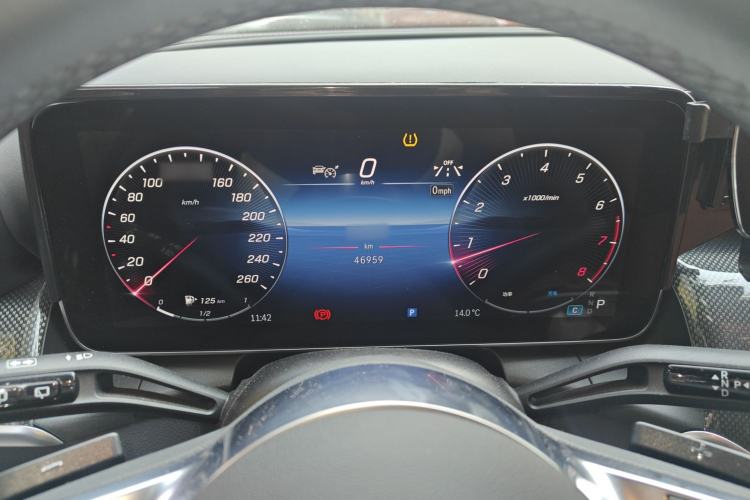 Used Mercedes-Benz GLC 2023 GLC 260 L 4MATIC Dynamic Edition 5-seater