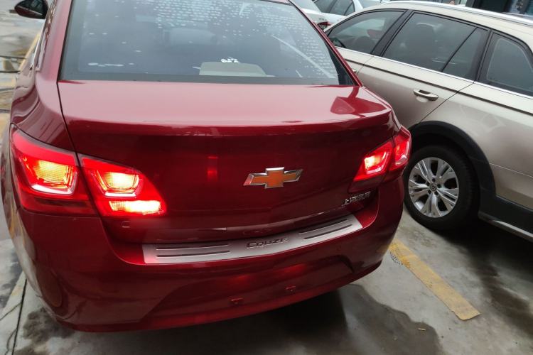 Used Chevrolet Cruze 2015 1.5L Classic SE AT
