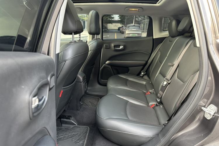 Used  Compass 2019 220T Automatic Four-Wheel Drive High-Performance Flagship Edition
