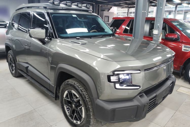 Used  G318 2024 Four-Wheel-Drive Air Suspension Model
