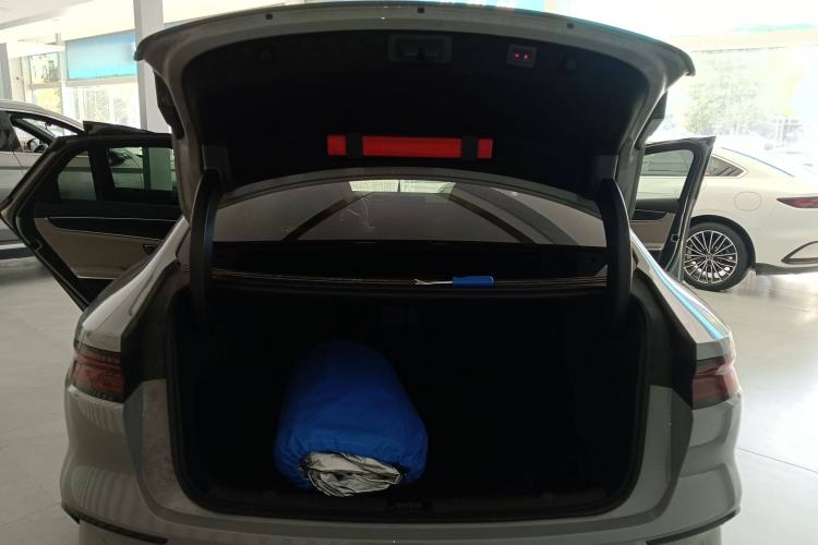 Used BYD Han 2025 EV with 701 km of Laser Radar-Enabled Intelligent Driving
