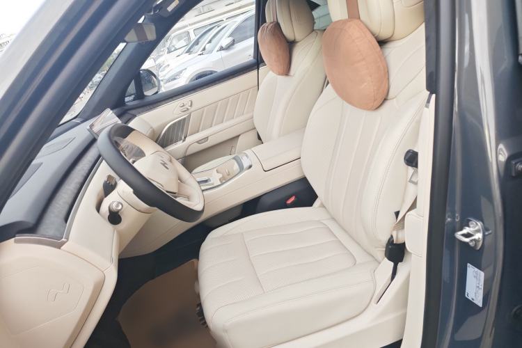 Used ONVO Luxeed L90 
