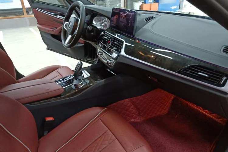 Used BMW 5 Series 2022 Restyled 525Li M Sport Package
