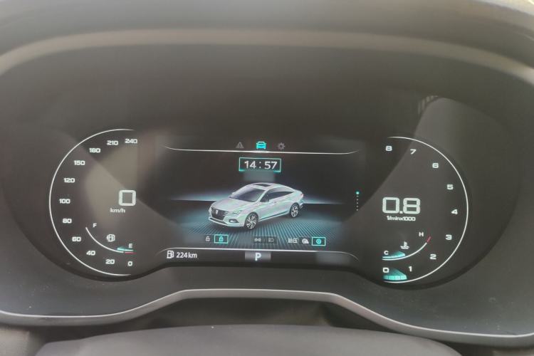 Used Roewe i5 2020 1.5L Automatic 4G Connect Luxury Flagship Edition
