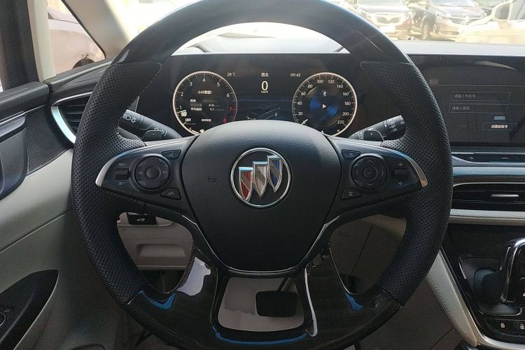 Used Buick GL8 2022 ES Landtrek 653T Comfort Edition
