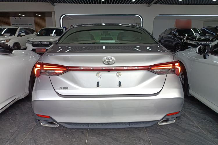 Used Toyota Avalon 2019 2.0L Luxury Edition China VI Standard