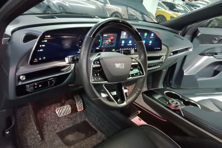 Used Cadillac LYRIQ 2022 Four-Wheel-Drive High-Performance Deluxe Edition
