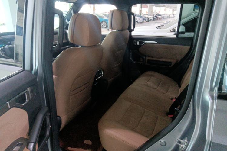 Used JETOUR Traveler 2023 2.0T All-Wheel Drive CrossPRO+