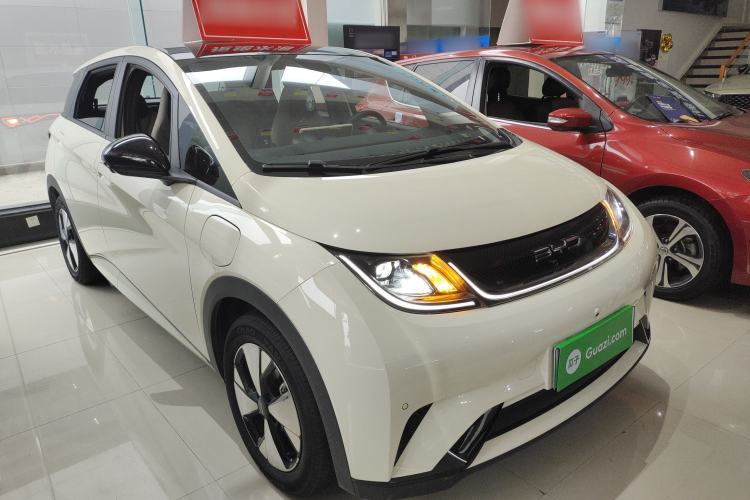 Used BYD Dolphin 2023 420 km Fashion Edition
