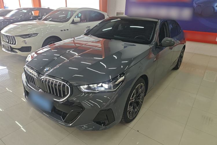 Used BMW 5 Series 2024 530Li Luxury Edition M Sport Package