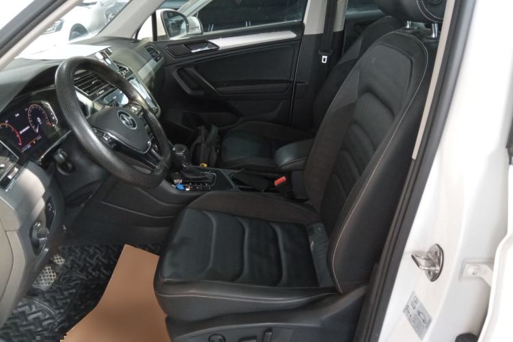 Used Volkswagen Tiguan L 2021 330TSI Automatic Two-Wheel Drive Smart Edition
