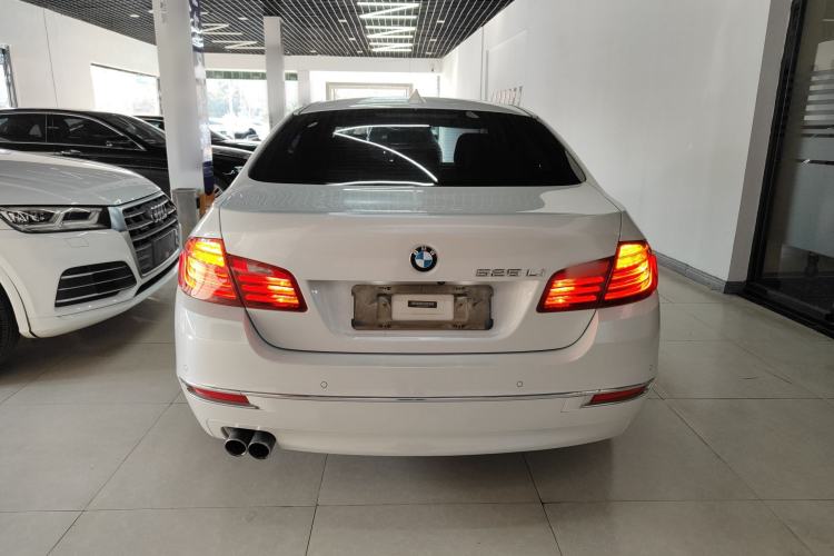 Used BMW 5 Series 2014 525Li Luxury Design Package
