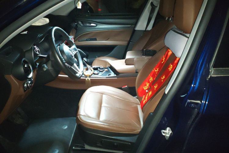 Used Alfa Romeo Stelvio 2017 2.0T 200HP Elite Edition
