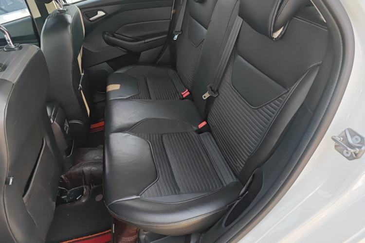 Used Ford Focus 2015 Hatchback EcoBoost 125 Automatic Supreme Style Edition
