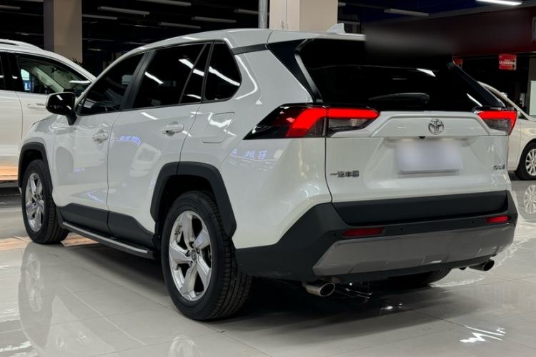 Used Toyota RAV4 2022 2.0L CVT Two-Wheel Drive Fashion Plus Edition