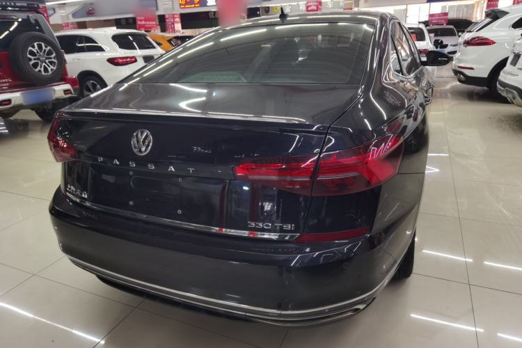 Used Volkswagen Passat 2019 330TSI Luxury Edition China VI Standard
