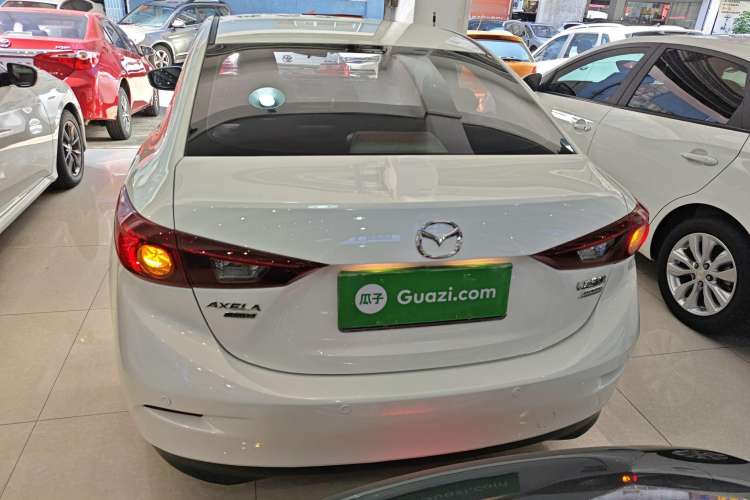 Used Mazda Mazda 3 Axela 2016 Sedan 1.5L Automatic Comfort Model
