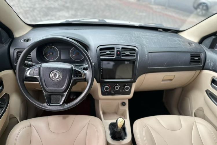 Used Dongfeng Fengon 370 2016 1.5L Manual Standard Edition SFG15-05 7 Seats