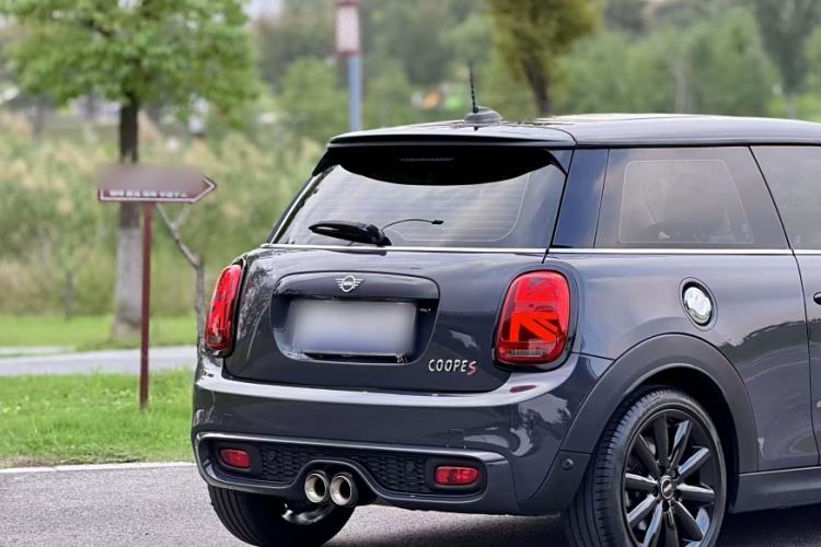 Used  MINI 2021 2.0T COOPER S Classic Edition
