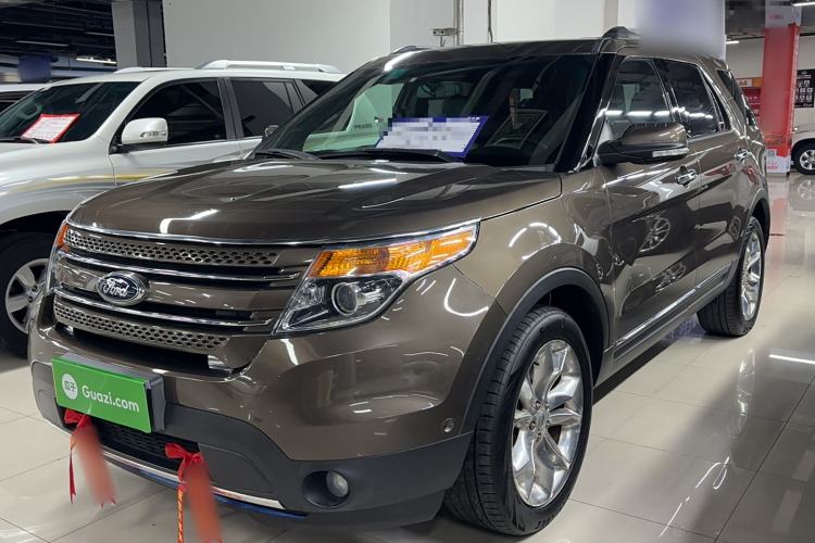 Used Ford Explorer 2013 3.5L Deluxe Model
