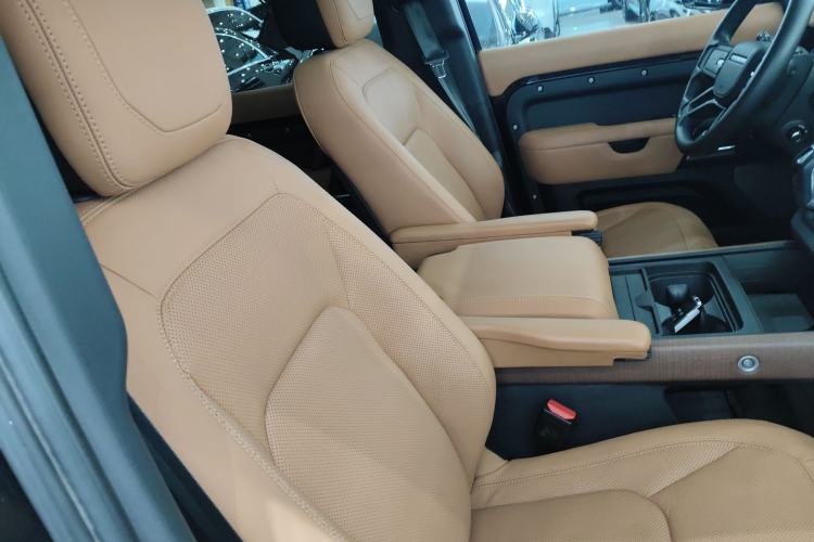 Used Land Rover Defender 2023 Facelift 110 3.0T P400 Dark Edition
