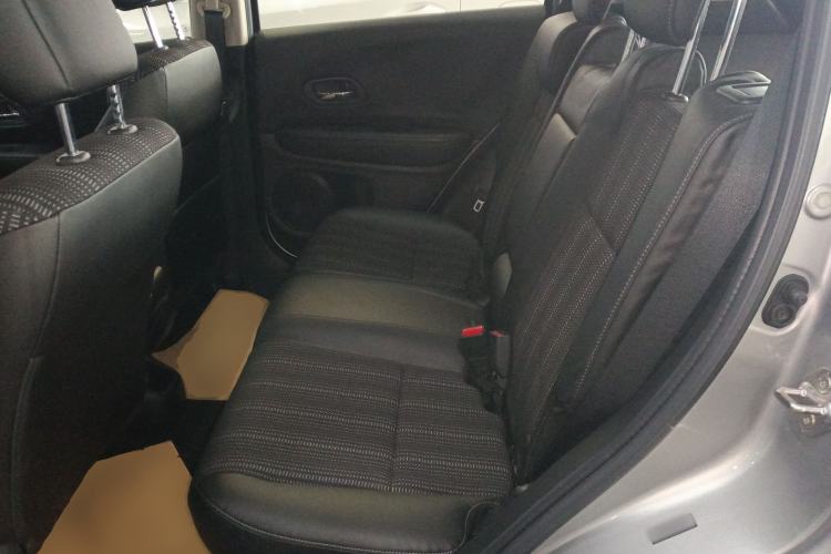 Used Honda Vezel 2017 1.8L CVT Front-Wheel Drive Pioneer Edition