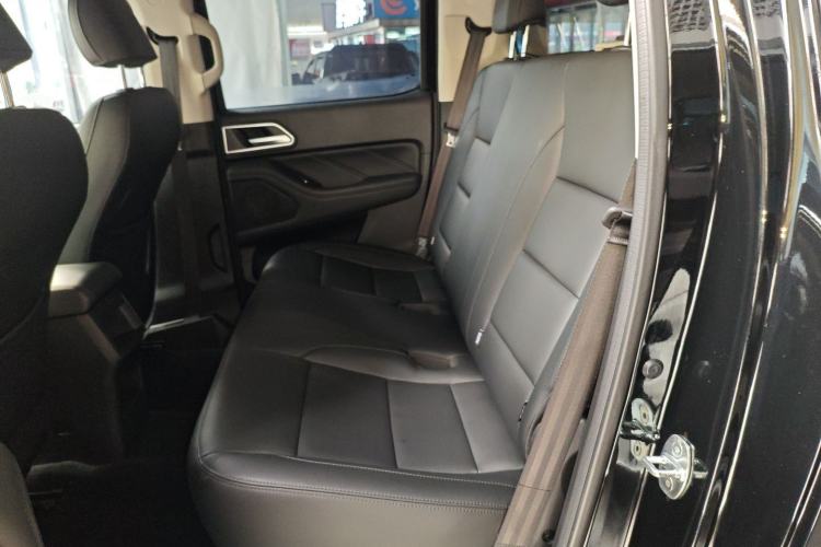 Used Great Wall Poer 2023 2.0T Commercial Version Automatic Diesel 4x4 Elite Long-Box GW4D20M
