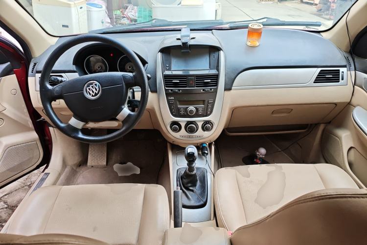 Used Buick Excelle 2013 1.5L Manual Classic Model
